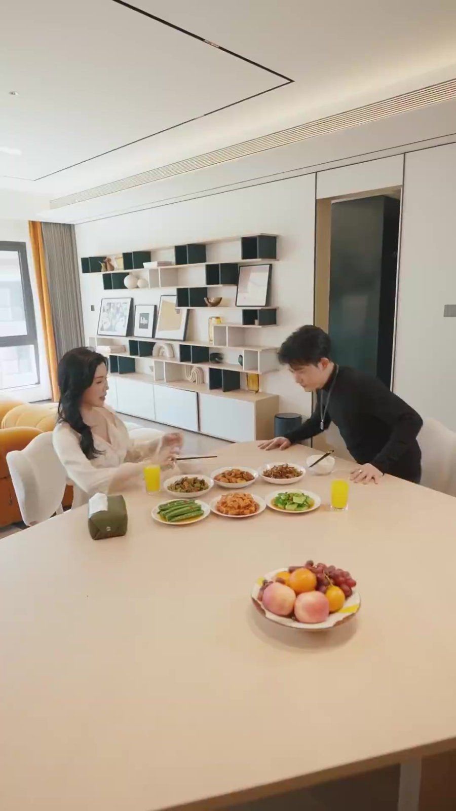 住進阿姨家后，我覺醒了時間暫停(全集)